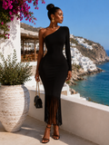 IMPERIALE Noir Élégance One-Shoulder Fringe Midi Dress